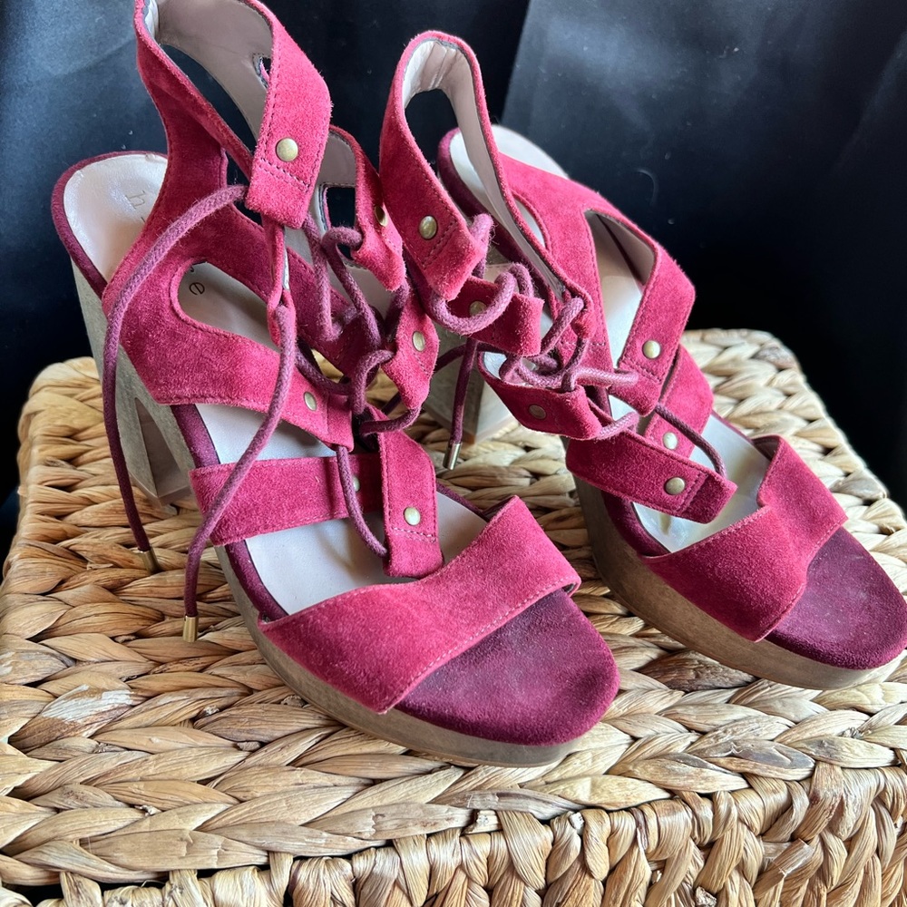 Hinge women shoes size 7